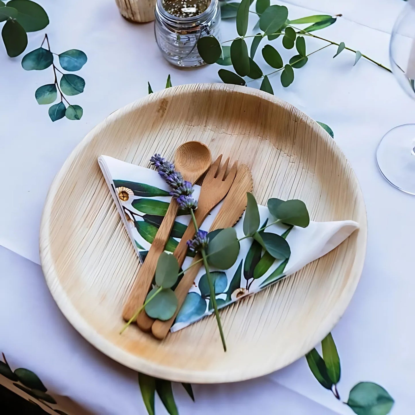Areca Palm Leaf Plates - 10 Inch Round (200 pcs/box)